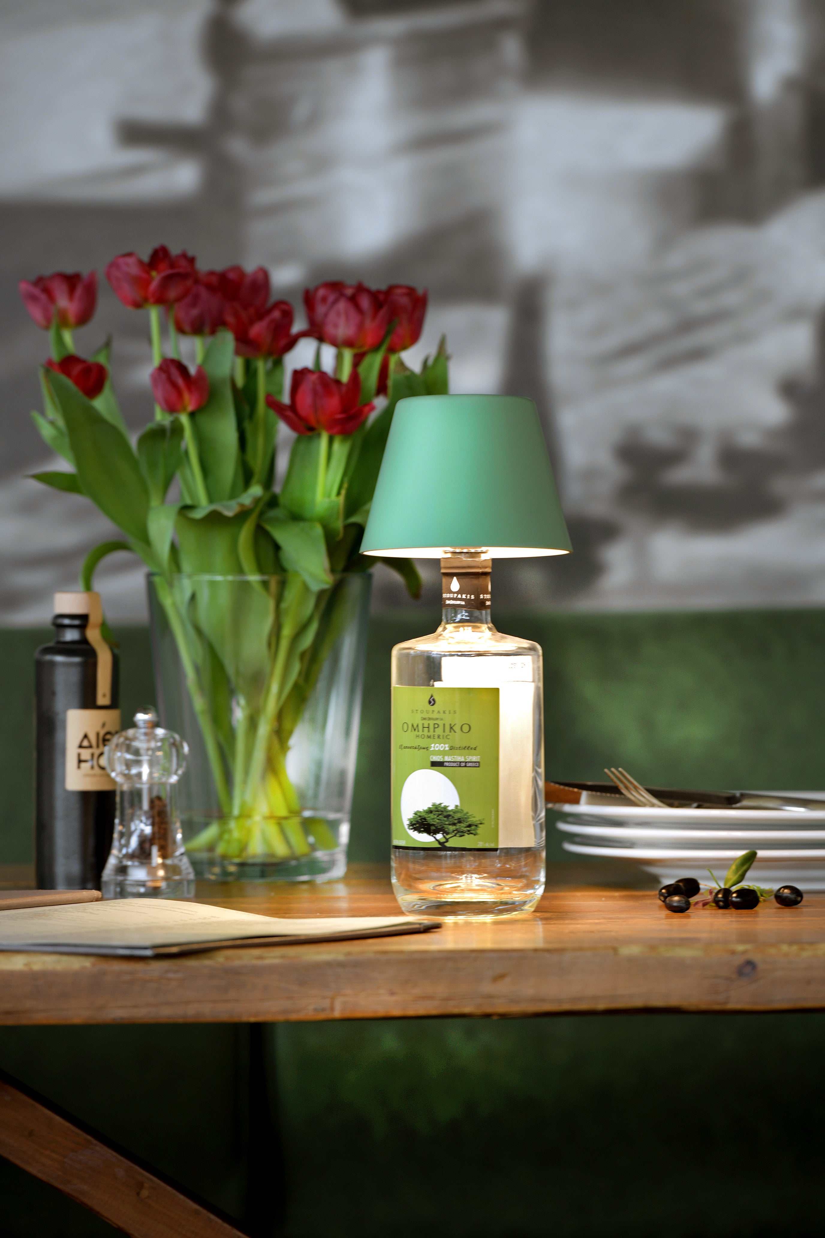 Sompex Top 2.0 Table Lamp has multiple colour modes and matte finishes