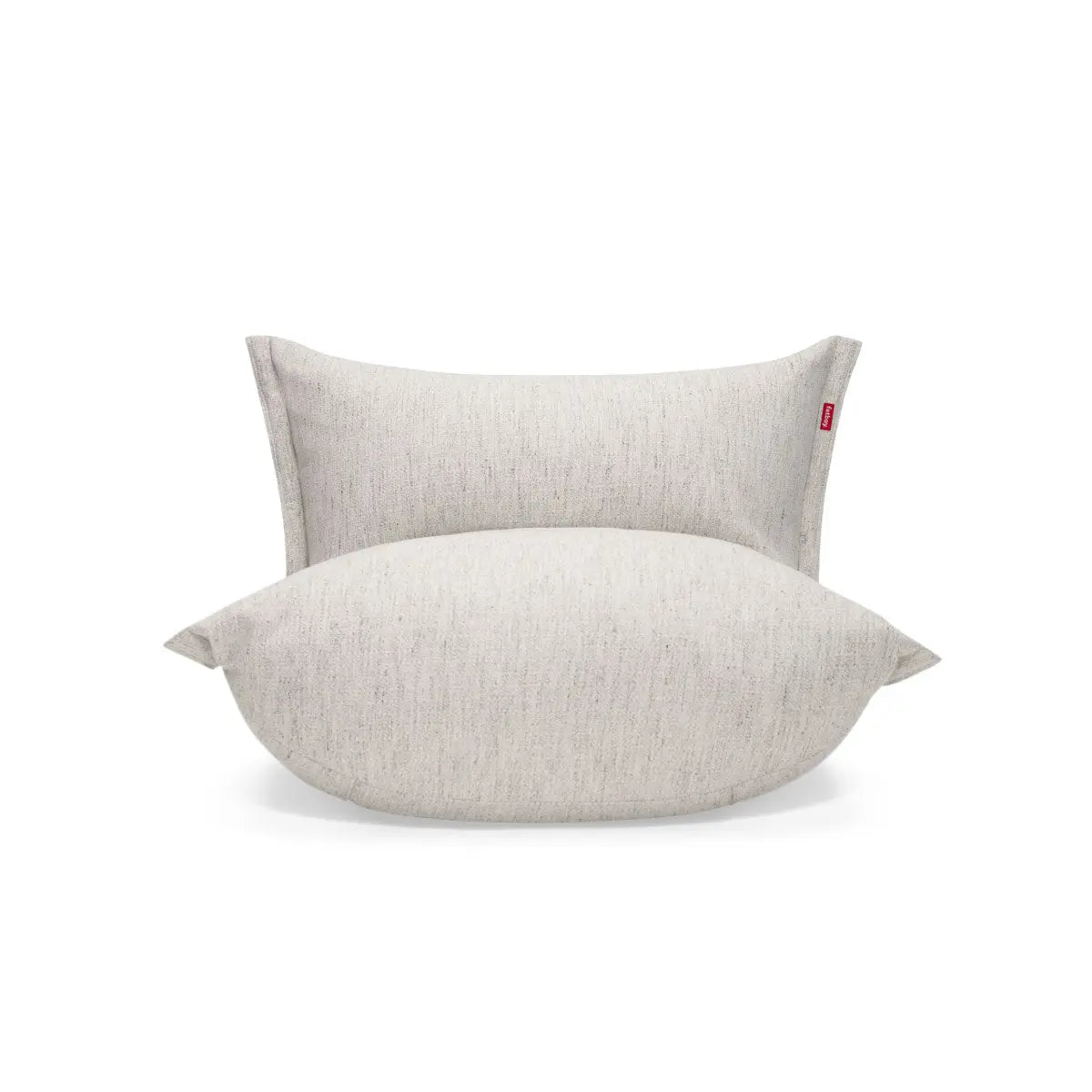 Oversized buttons of the Fatboy BonBaron Mingle Lounge Chair