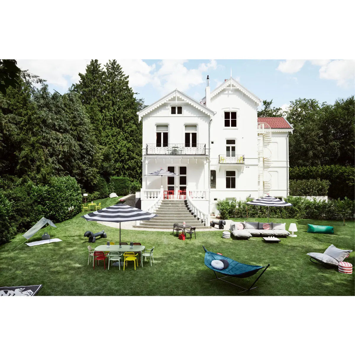 Fatboy Paletti 3-seat sofa with 2 footstools and low table - DesertRiver.shop