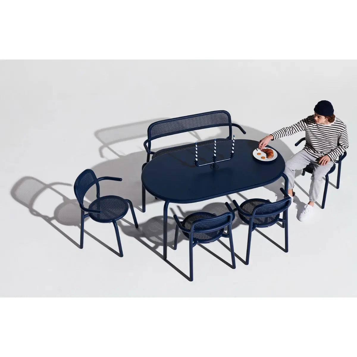 Fatboy Toni Tavolo 6-seat dining table - DesertRiver.shop