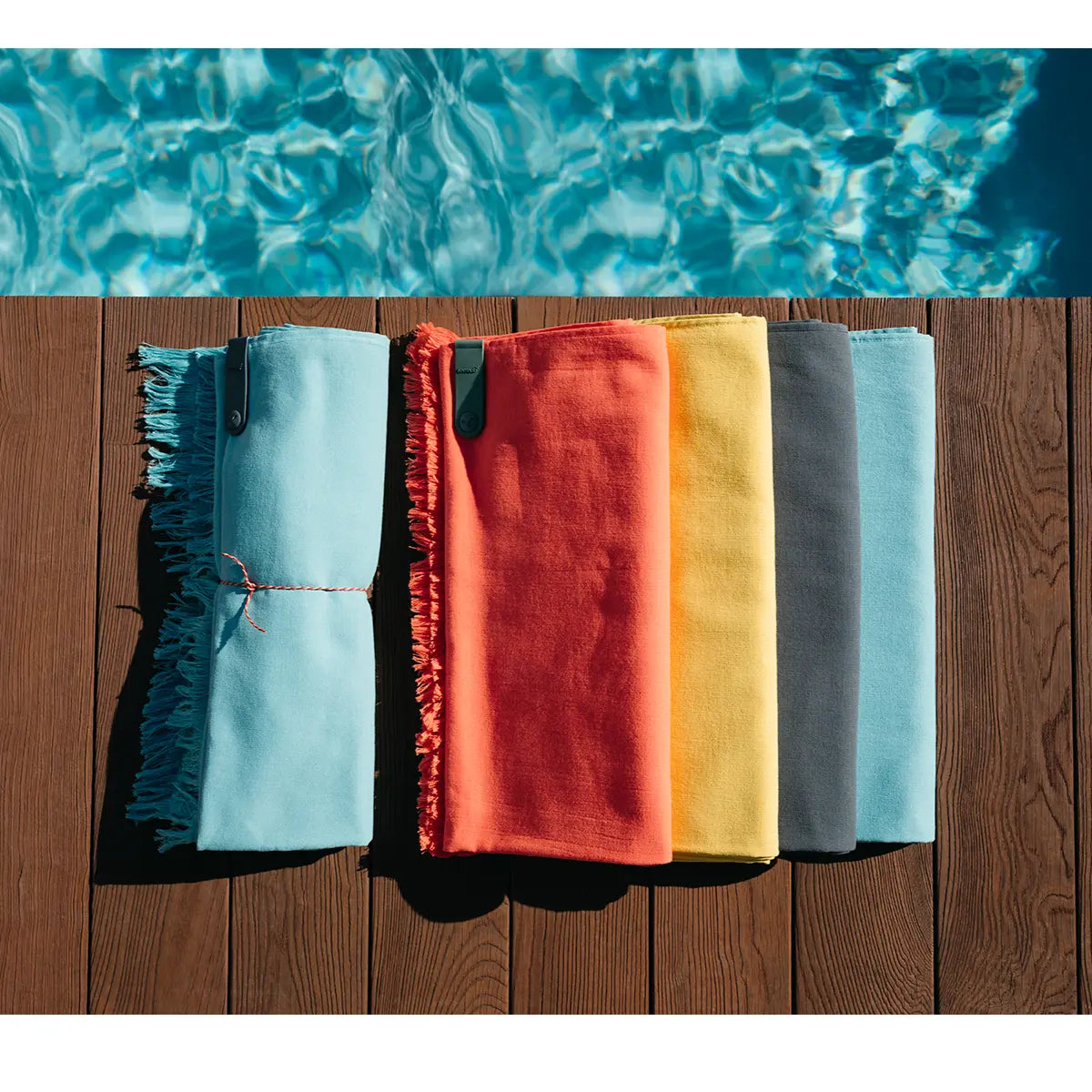 Fermob Colour Mix Fouta beach towel (200 x 100 cm) - DesertRiver.shop