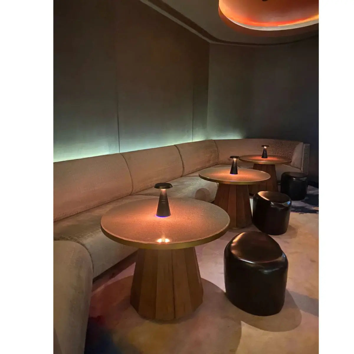 Filini Cone metal table lamp, black - DesertRiver.shop