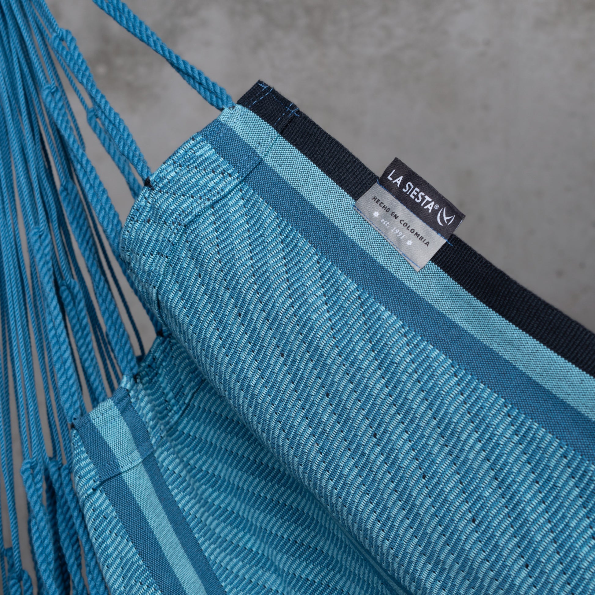 LA SIESTA Udine Outdoor Hammock Chair in Sea Salt and Almond