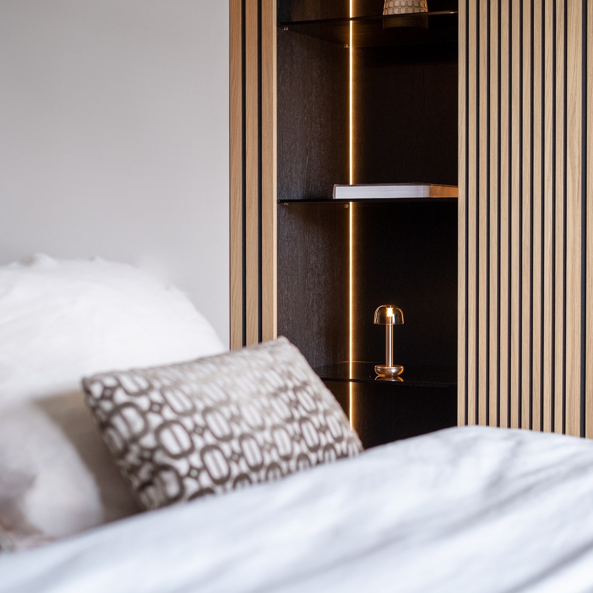 Humble Two table lamp, Gold smoked