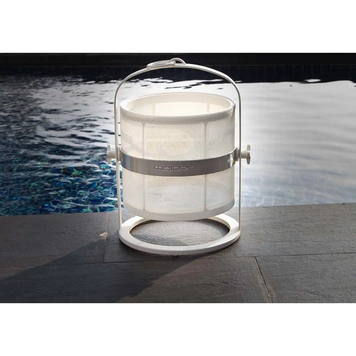 La Lampe Petite White Frame Solar Light