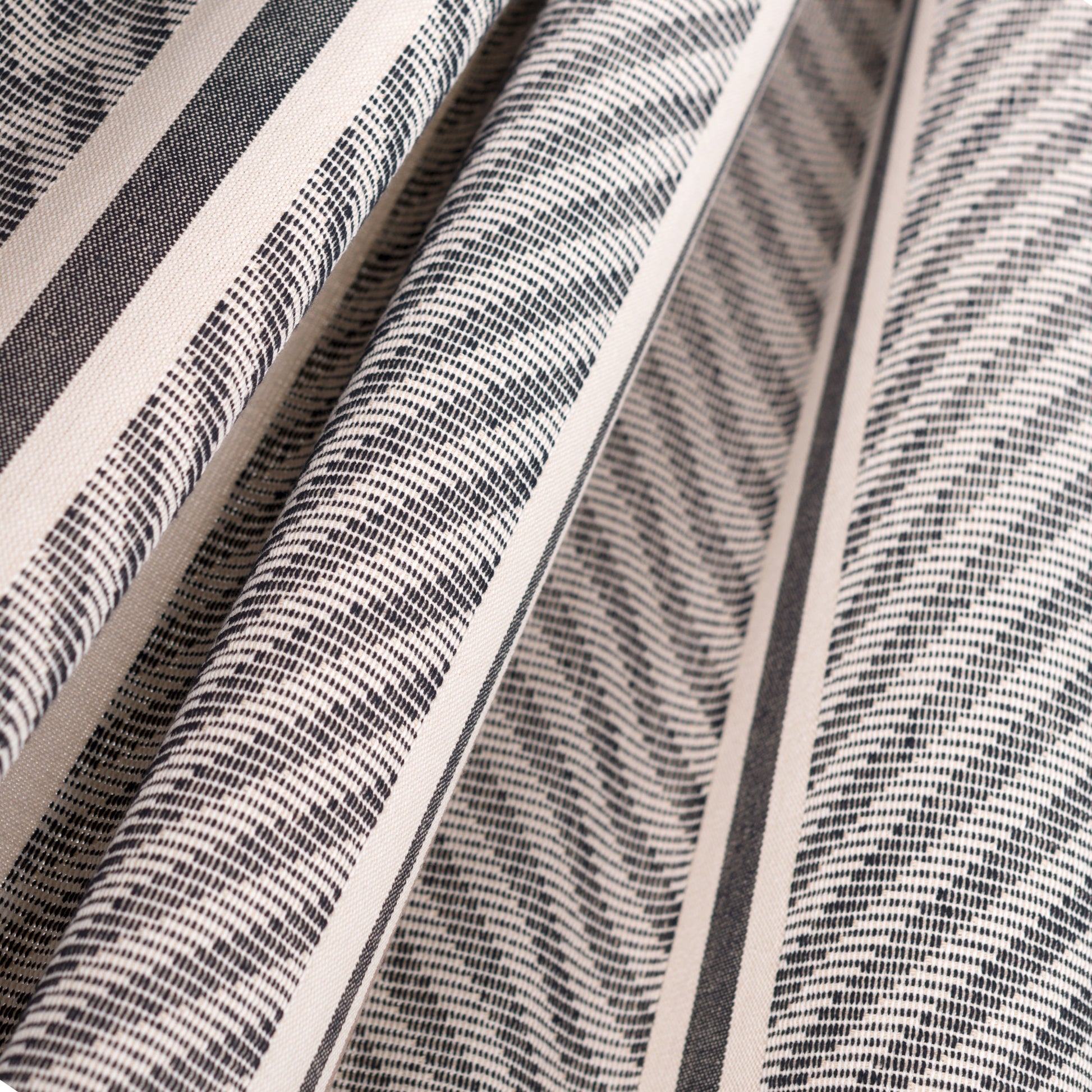 LA SIESTA Hammock Chairs Upgrade Indoor/ Outdoor Lounging Experiences