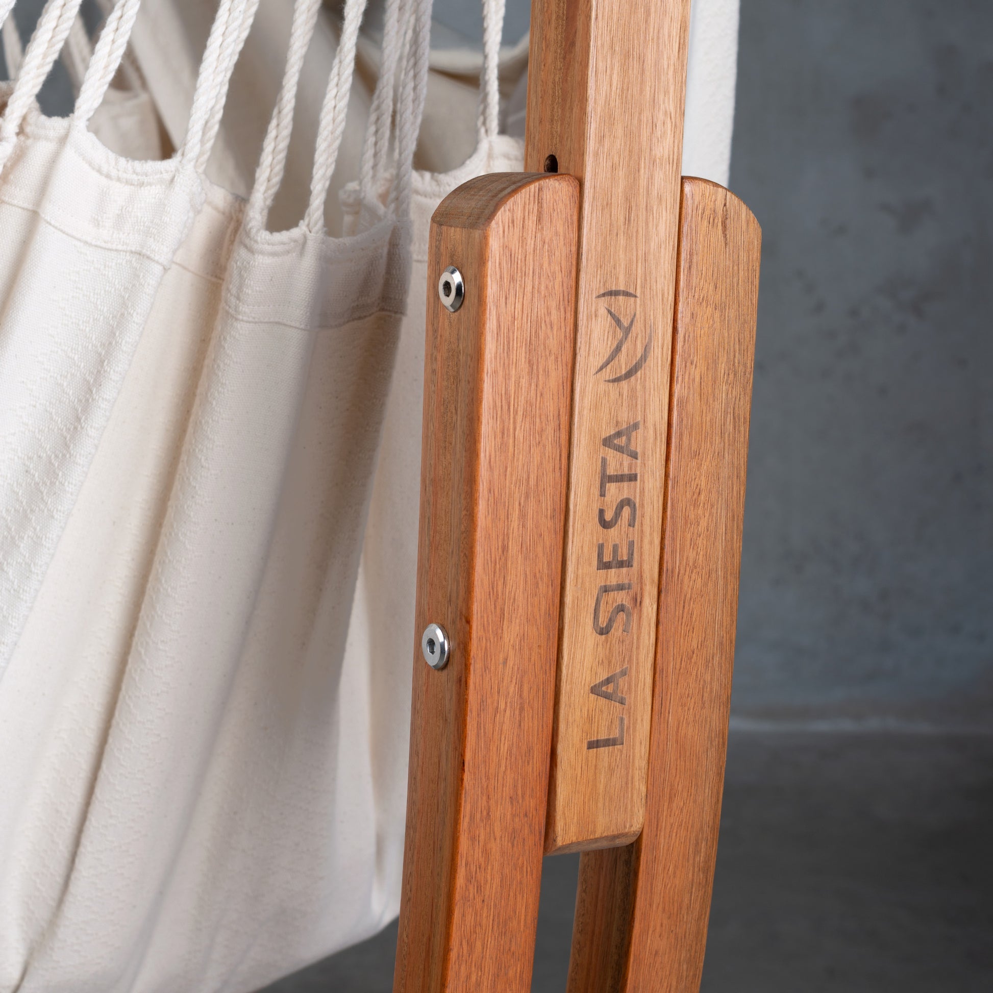 LA SIESTA Hammock Chairs  have 104 suspension cords