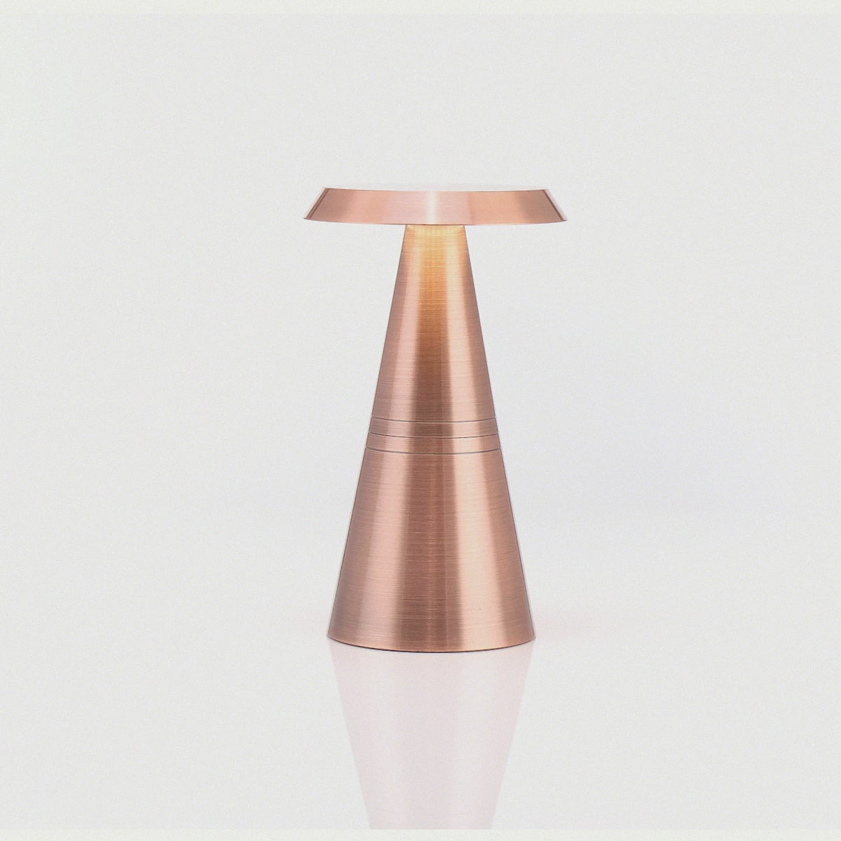 Filini Cone Metal Table Lamp (Antique Copper)